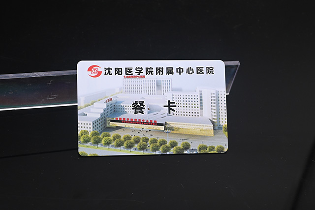 目前市場上哪款滴膠卡讀卡器使用起來比較方便？